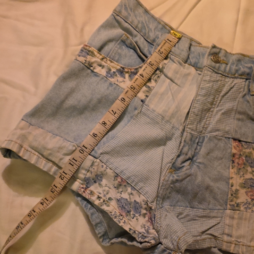 Floral Patchwork Jean Shorts - Picture 5 of 7